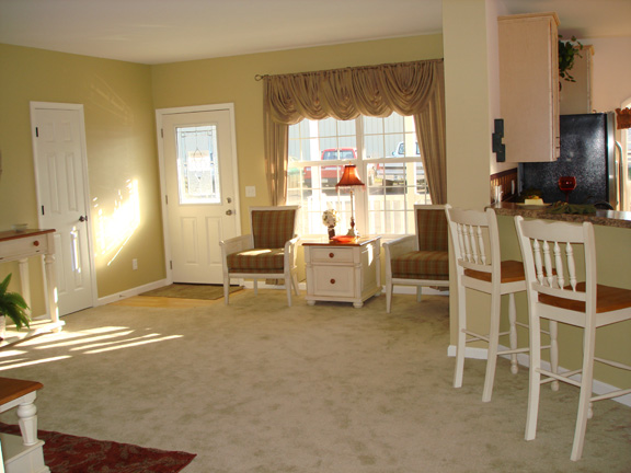 Patriot Home Sales - Model: HF116-A Sample Home Pennwest Covington II Living Room Photo