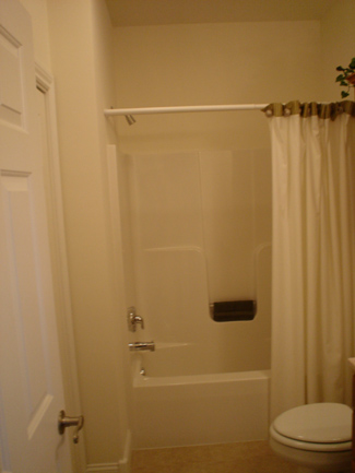 Patriot Home Sales - Model: HR111-A Sample Home Pennwest Dover Bathroom # 2 Photo